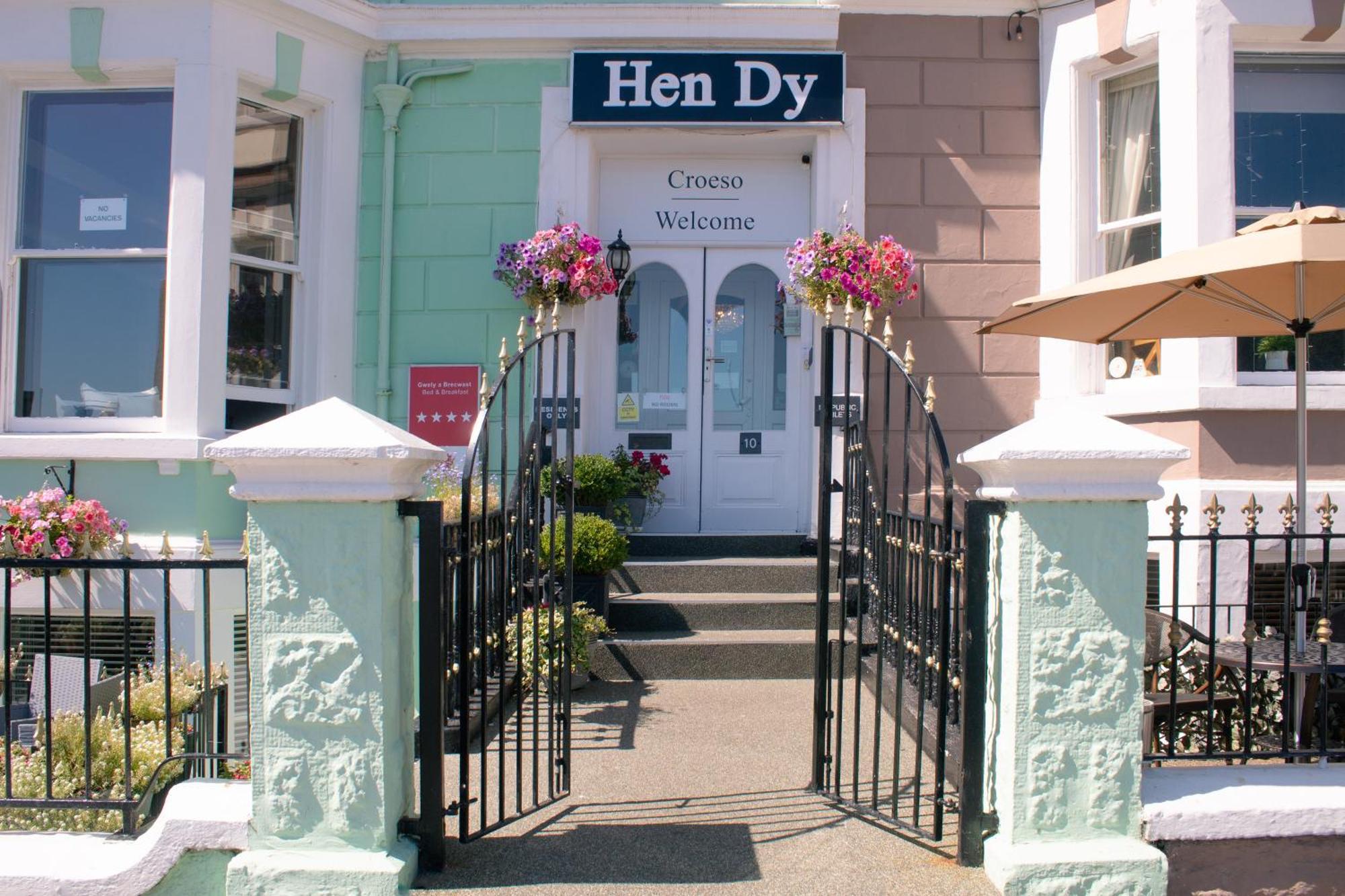 랜디드노 Hen Dy B&B 외부 사진