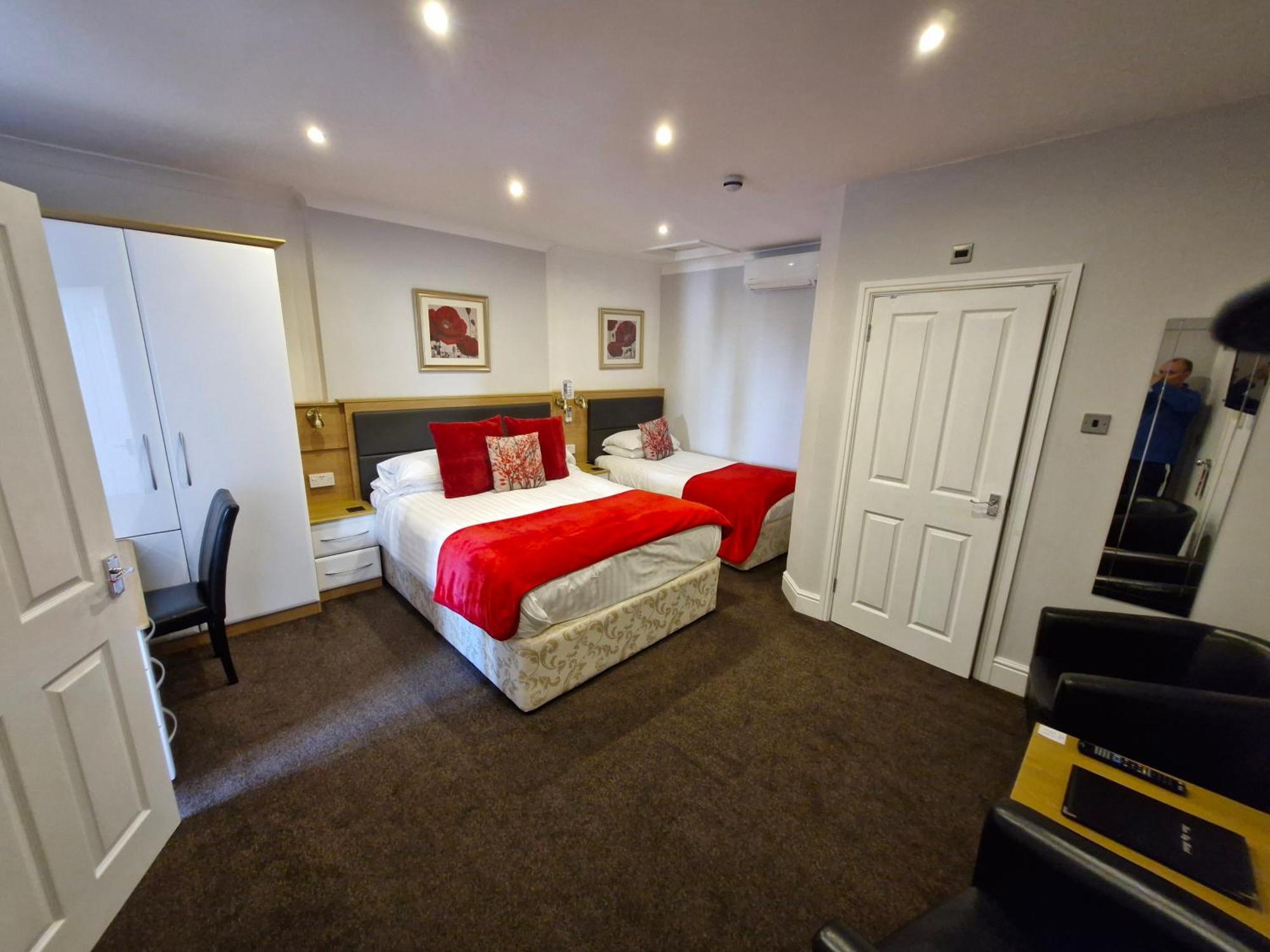 랜디드노 Hen Dy B&B 외부 사진
