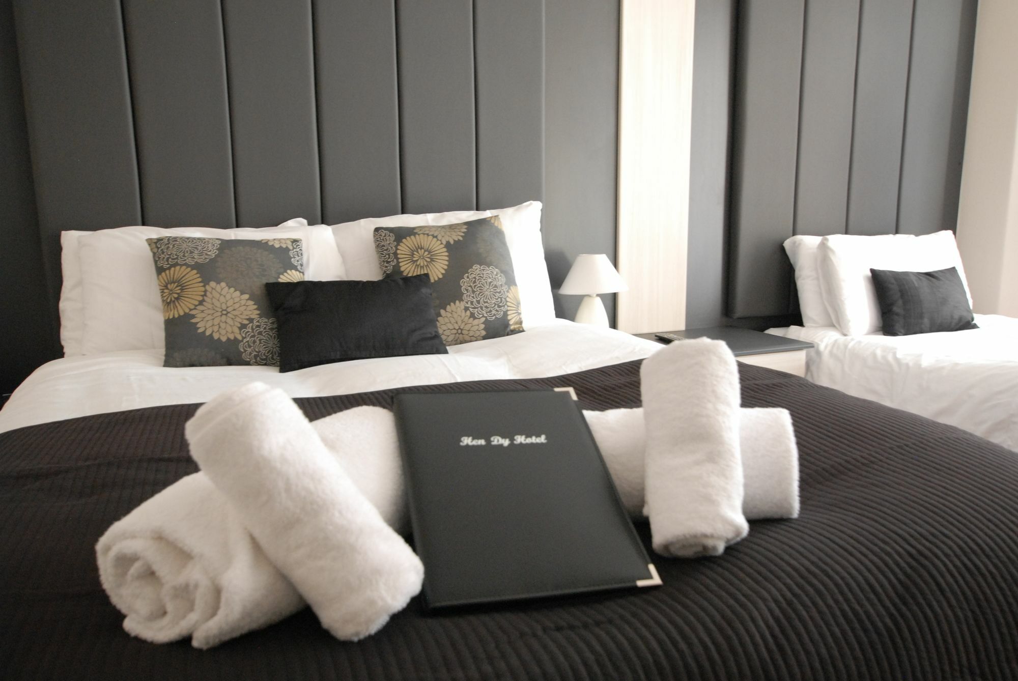 랜디드노 Hen Dy B&B 외부 사진